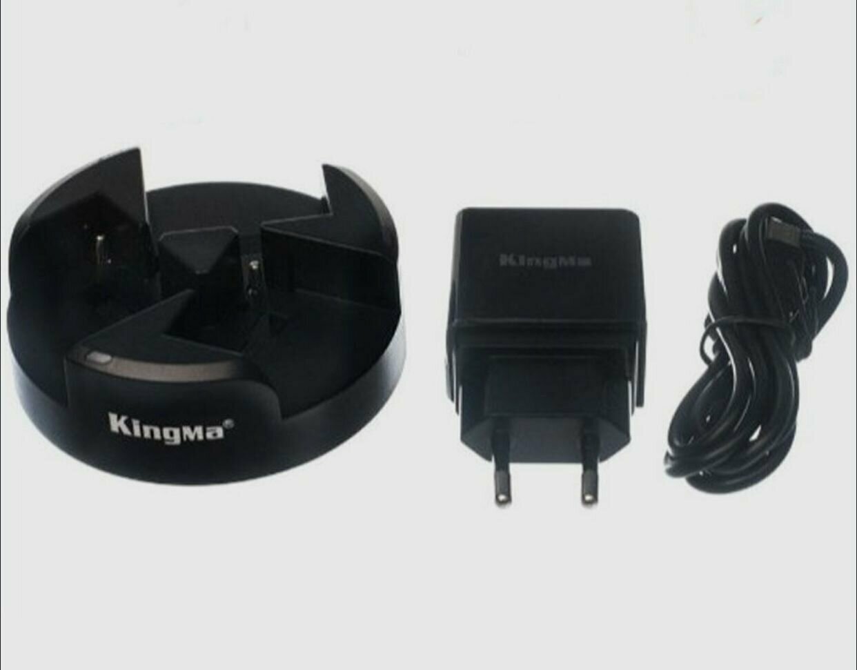 Зарядное устройство для экшен камеры Sony NP-F550/F750/F970 на три аккумулятора круглое KingMa