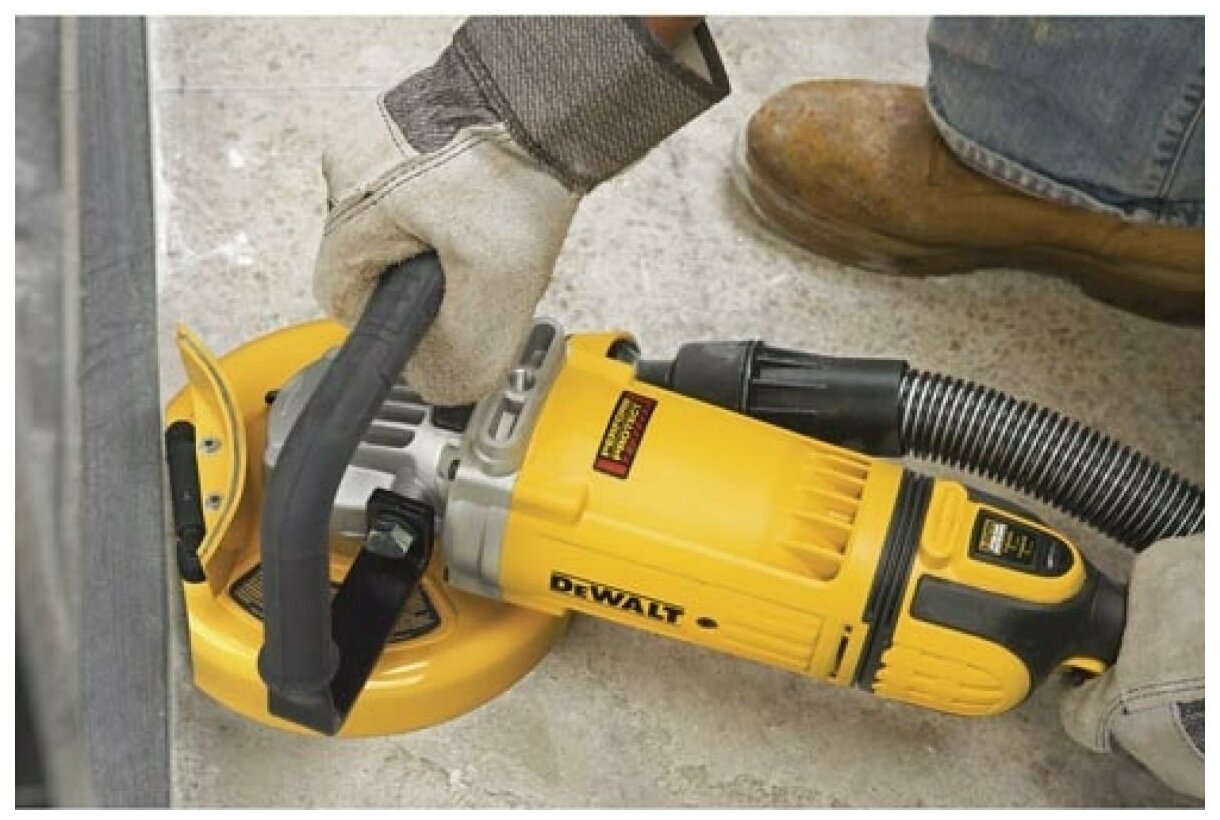 Угловая шлифмашина DeWALT DWE 4559 - фотография № 15