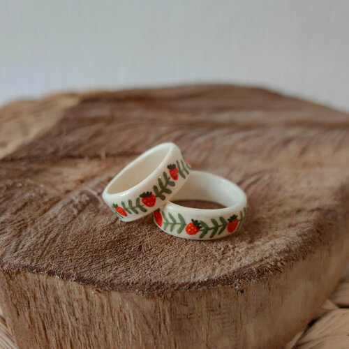 Кольцо, белый