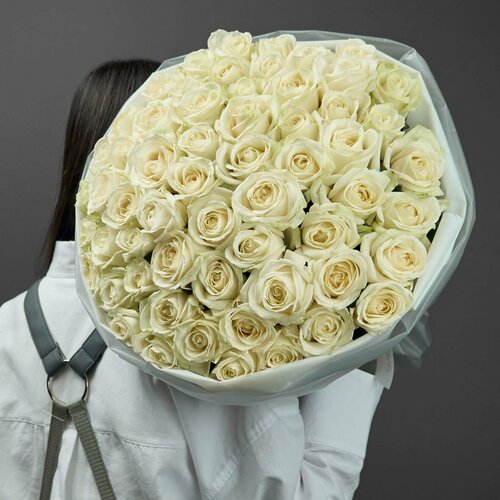 Монобукет из 51 белой розы сорта "Аваланж"