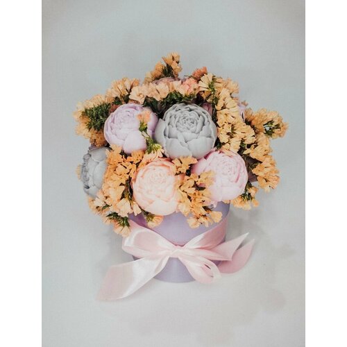 Композиция Ароматное мыло с сухоцветами