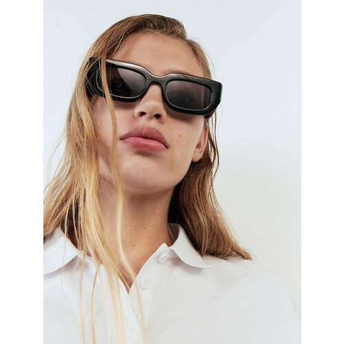 Солнцезащитные очки Befree черный 437₽