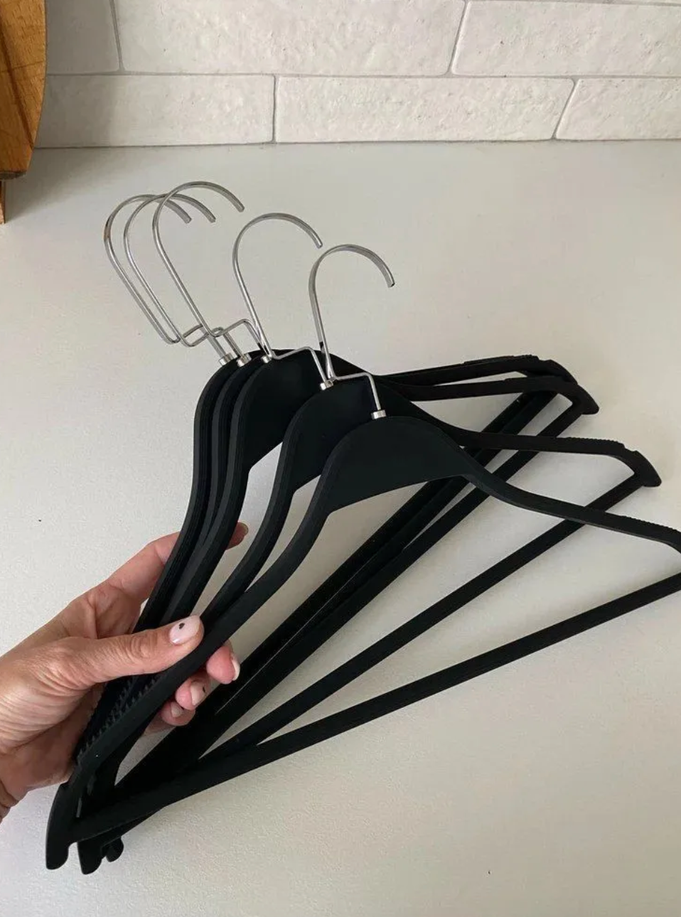 фото Вешалки-плечики пластиковые с покрытием SOFT TOUCH 10 штук