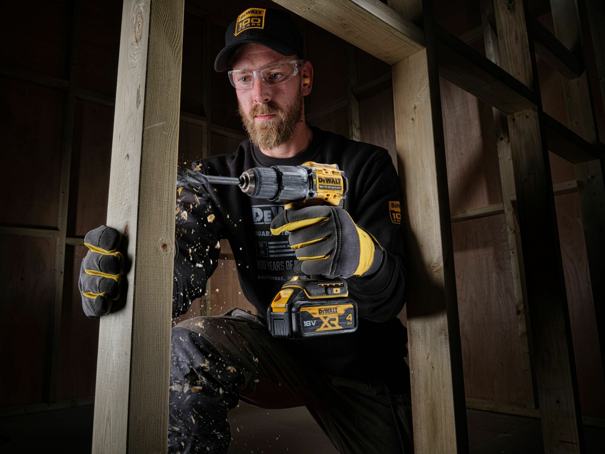 Аккумуляторная дрель-шуруповерт DEWALT DCF840D2T - фото №12
