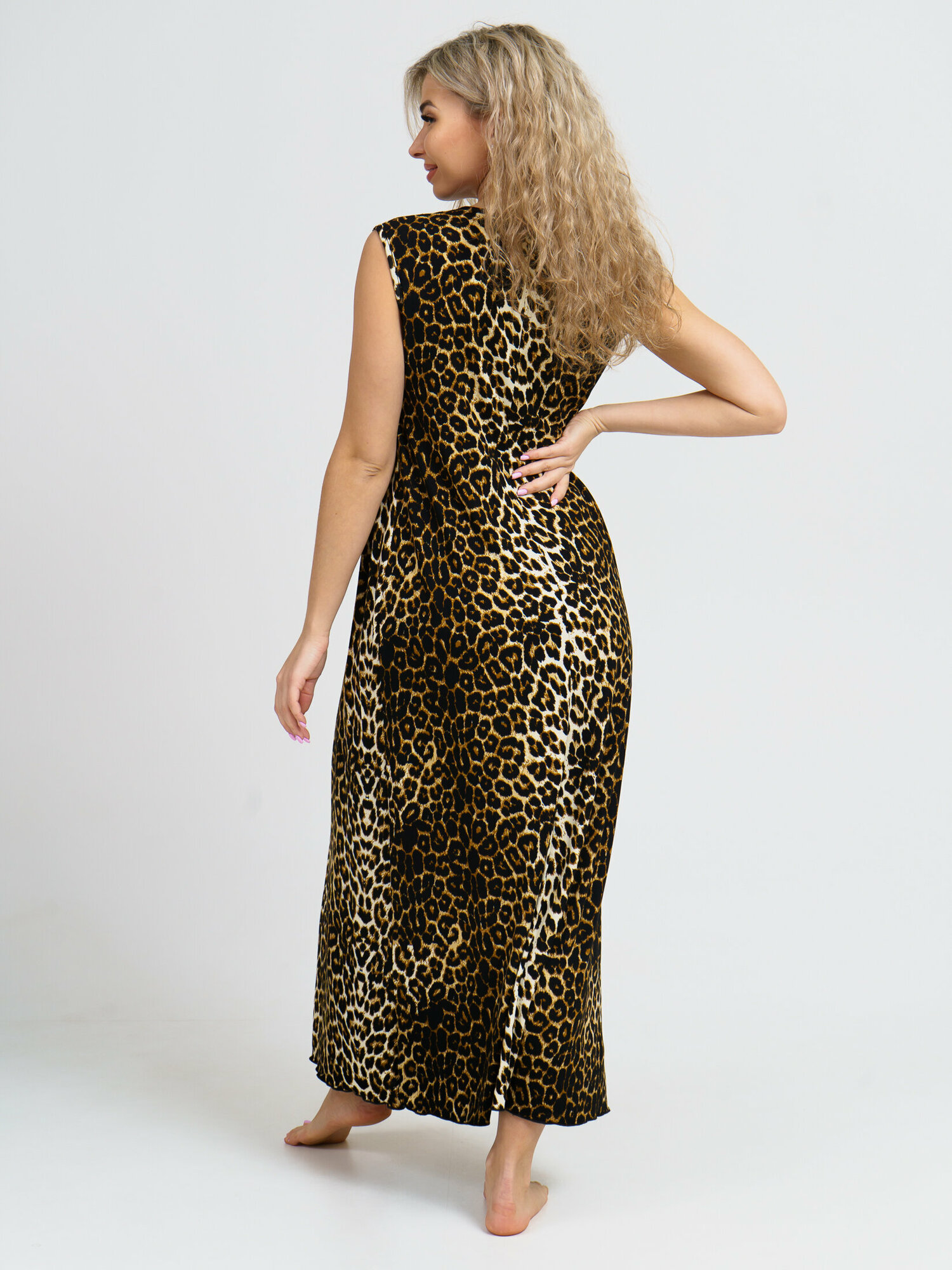 Ночная сорочка с леопардовым принтом длина макси с кружевом размера 58 - фотография № 3