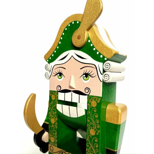 Щелкунчик в зеленом мундире с саблей - коллекционная игрушка-орехокол для детей и взрослых