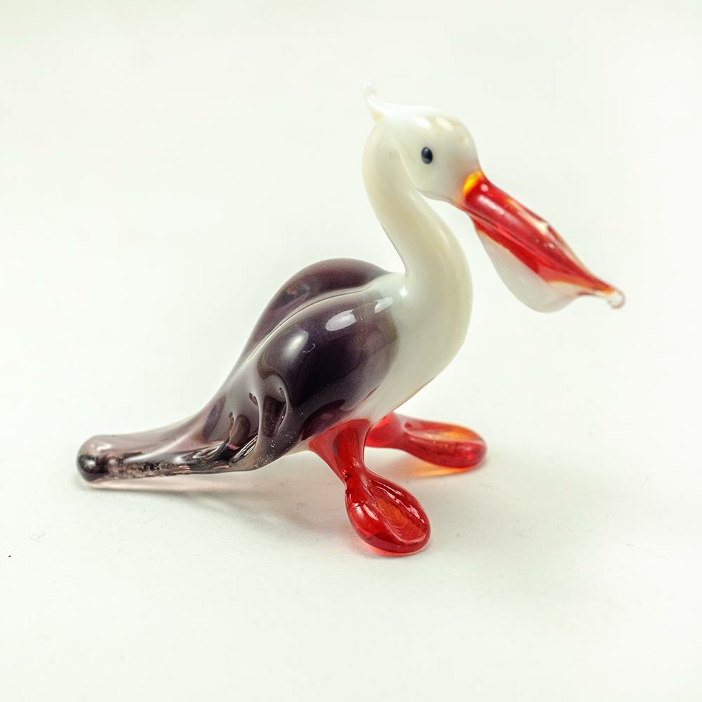 Стеклянная фигурка Пеликан