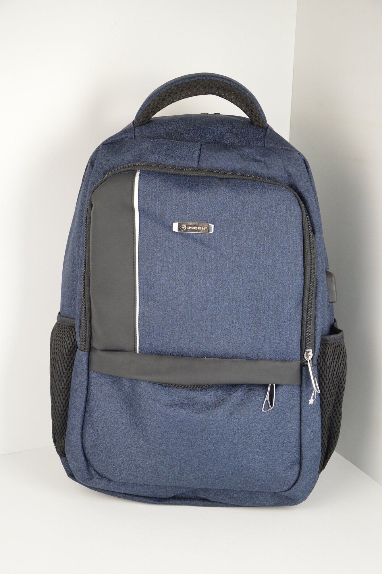 Рюкзак молодежный с USB синий / рюкзаки, ранцы