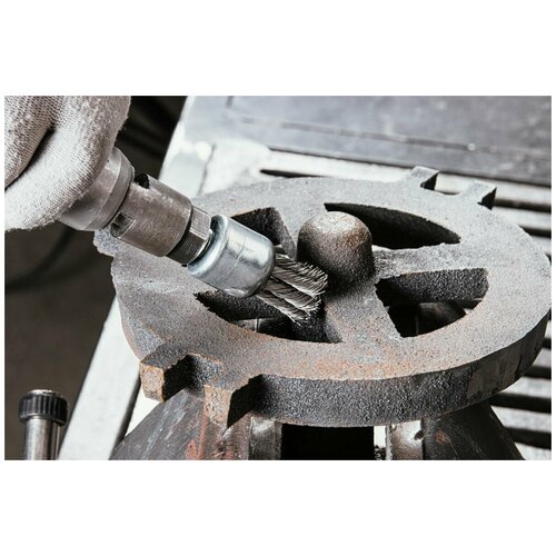 Щётка DEBEVER кистевая плетёная с хвостовиком 25 мм, проволока - сталь 0,50 мм