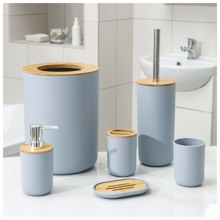 Набор аксессуаров для ванной комнаты SAVANNA «Вуди» 6 предметов (мыльница дозатор 2 стакана ёрш ведро) цвет серый