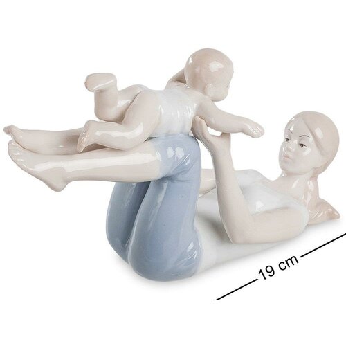 Статуэтка Счастье быть мамой (Pavone) A2091650 Pavone, Фарфор