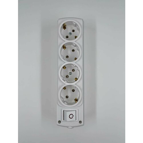 Колодка розеточная Mutlusan Olimpia с заземлением и выключателем 4 розетки 16А 250В 663₽