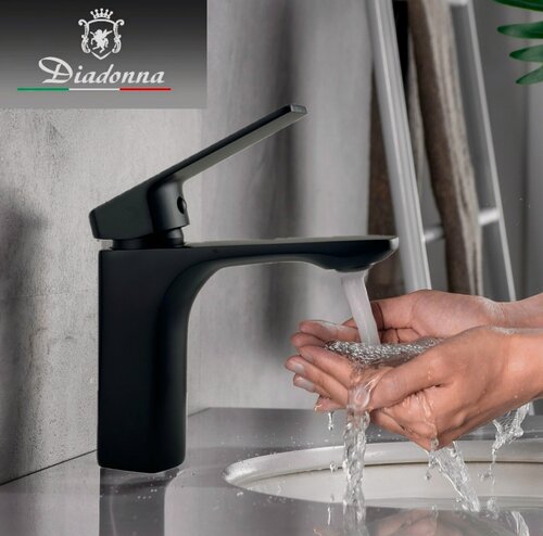 Изображение товара Смеситель для раковины в ванную Diadonna латунь черный