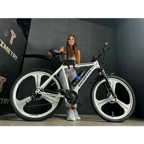 Велосипед горный RICHIESTO Колёса 26 Рама 19 Алюминиевые литые диски 3 луча Взрослый Подростковый Городской Туристический белый 28995₽