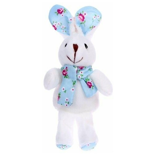 Мягкая игрушка Кролик в шарфе, на подвесе, 1 шт.