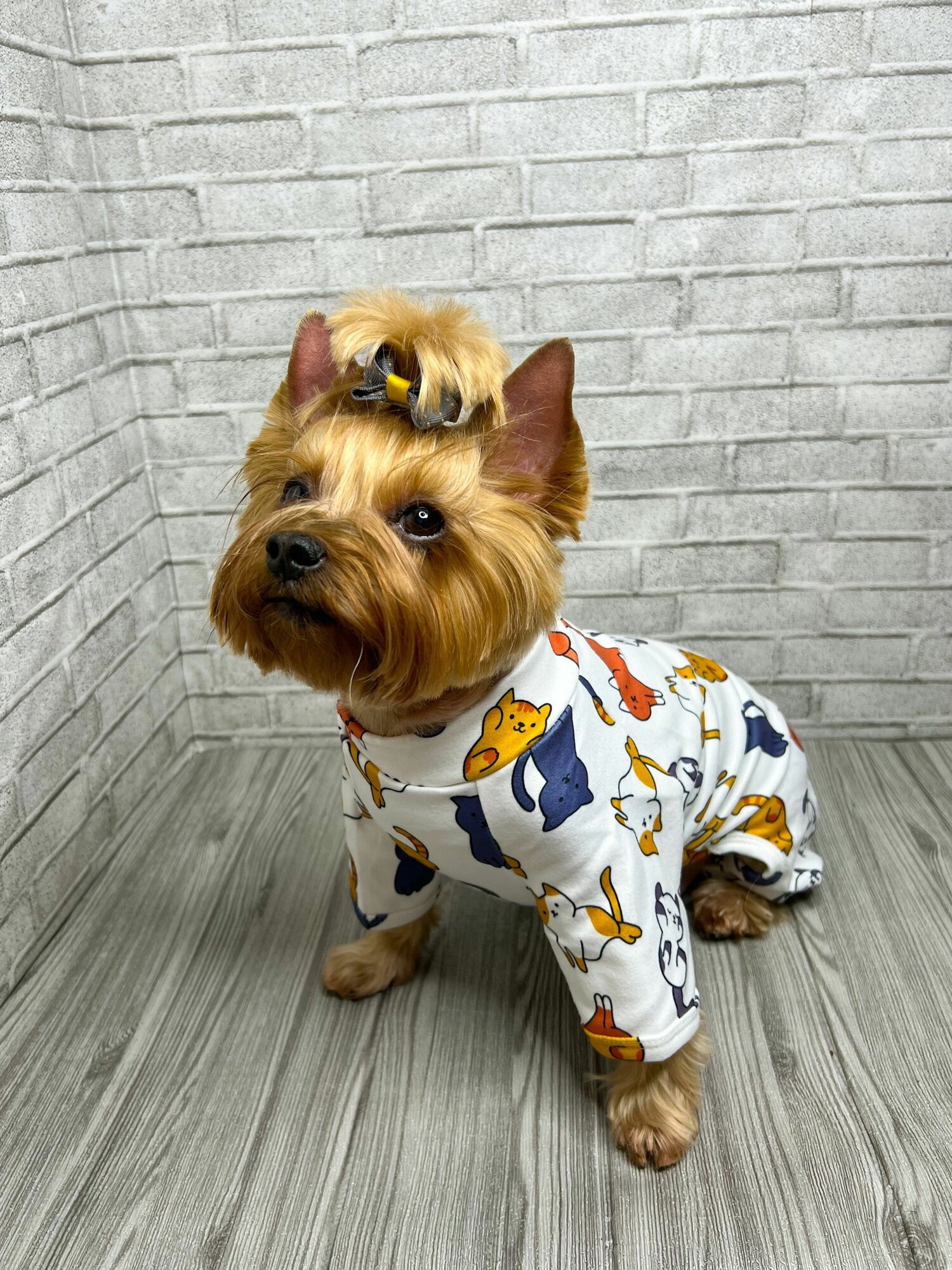 Пижама-костюм для мелких и средних пород собак / Размер L / Белый - фотография № 4