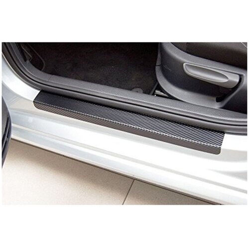 Пленка защитная на порог автомобиля карбон 60х7 см 40х7 см набор 4 шт 259₽