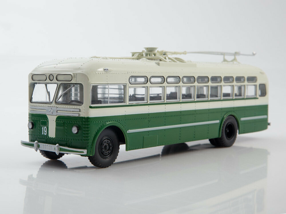 Масштабная модель Троллейбус МТБ-82Д — фото 1