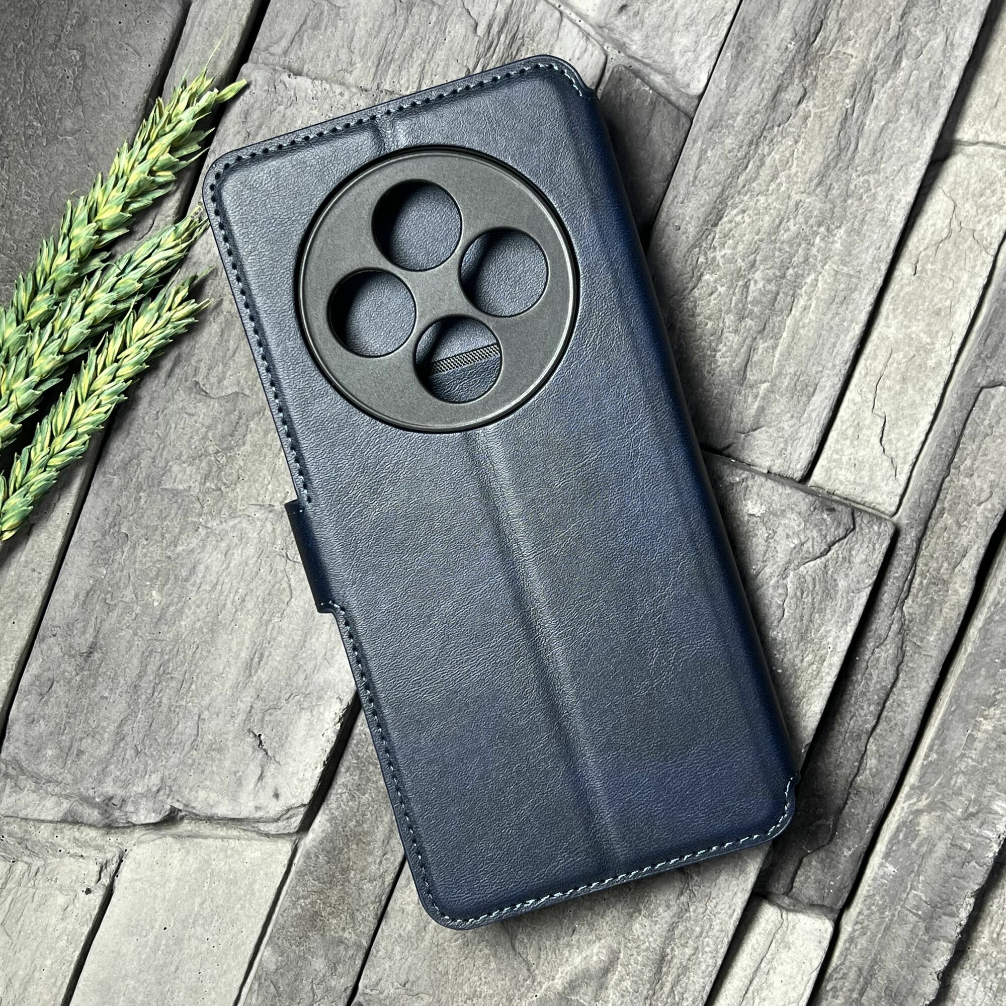 Чехол книжка для Redmi 14C / Poco C75 кожаный с магнитной застежкой (Редми 14Ц / Поко Ц75) с хлястиком, с функцией подставки, синий — фото 1