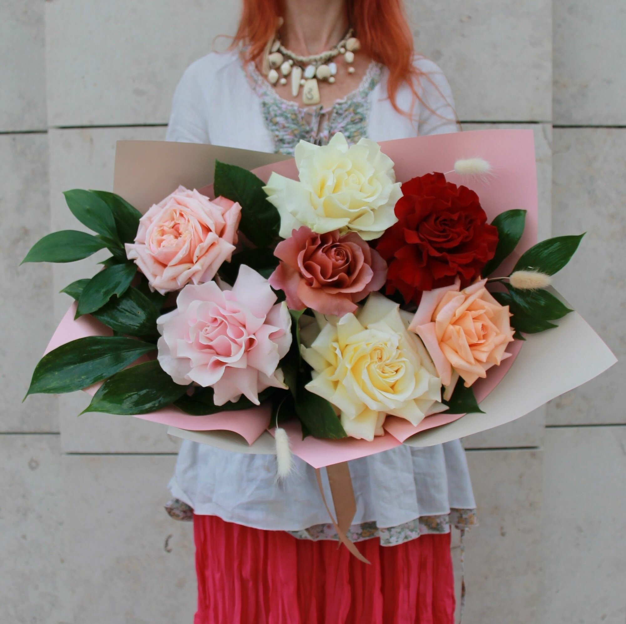 Цветы живые букет из роз "Французский Поцелуй"/ Микс из 7 шт