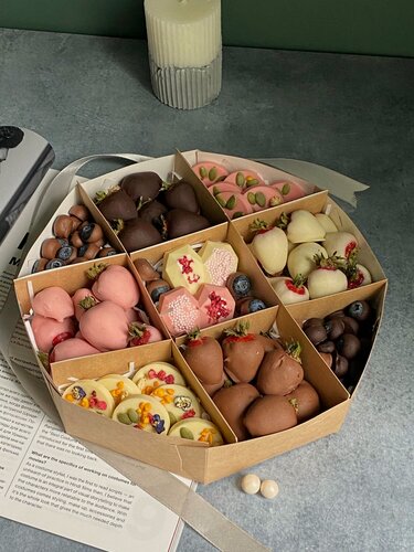 Изображение товара Клубника в шоколаде Подарок девушке Шоколад Ягоды в шоколаде