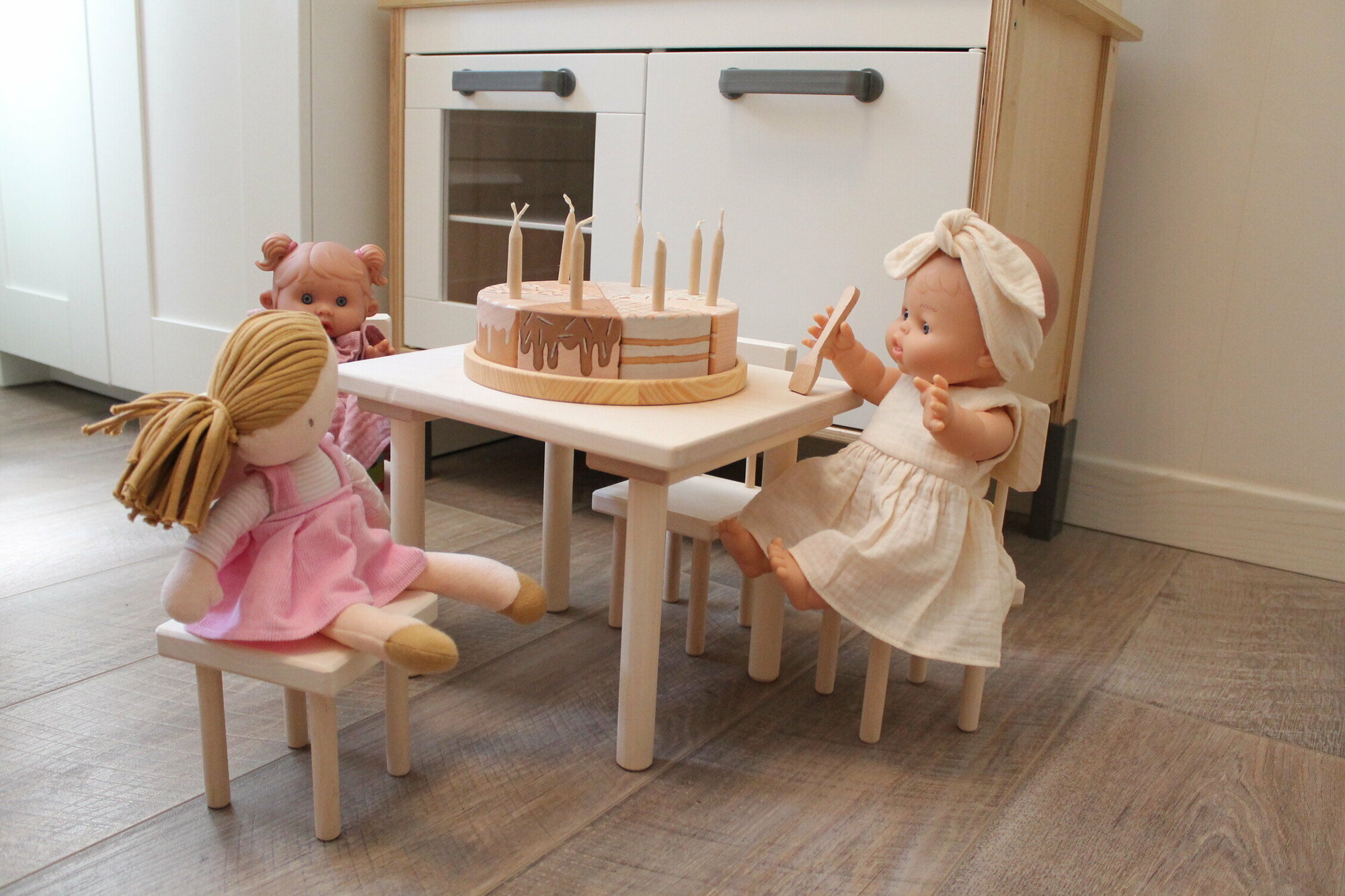 Чудево "Гостиная" 5 предметов. Мебель для кукол (натуральное дерево). Комплект обеденный. 4 стула и стол для Baby Born, Barby, кукол 40 45 см