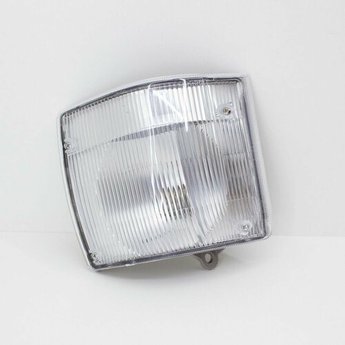 Габарит TOYOTA DYNA 1994-1998 г белый левый OOTOKO 1595₽