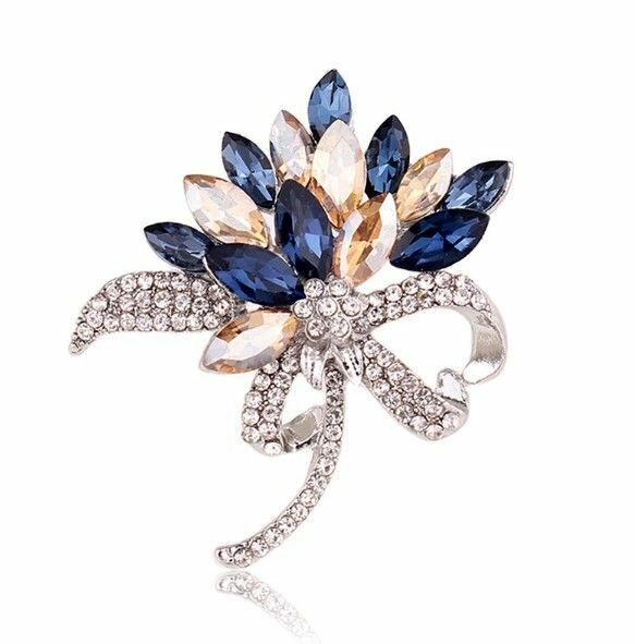 Брошь, стекло, стразы