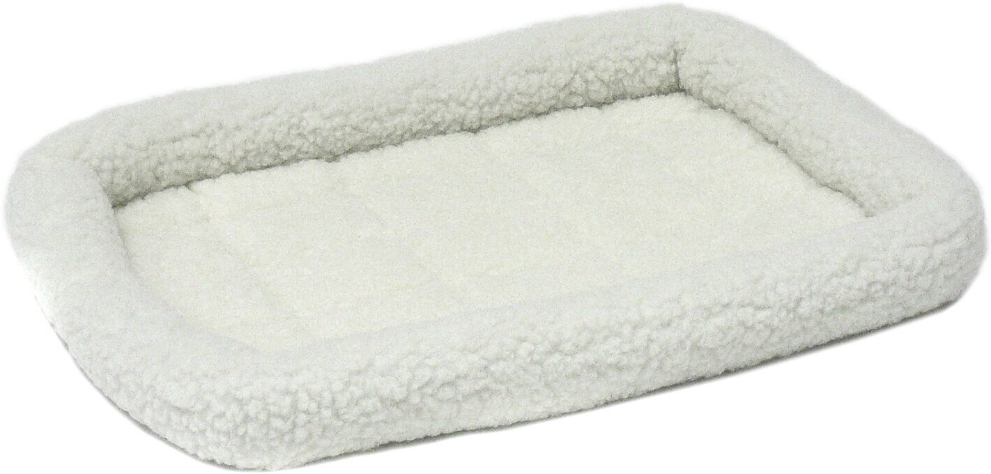 Лежанка MidWest Pet Bed для собак и кошек флисовая 55х33 см, белая - фотография № 2