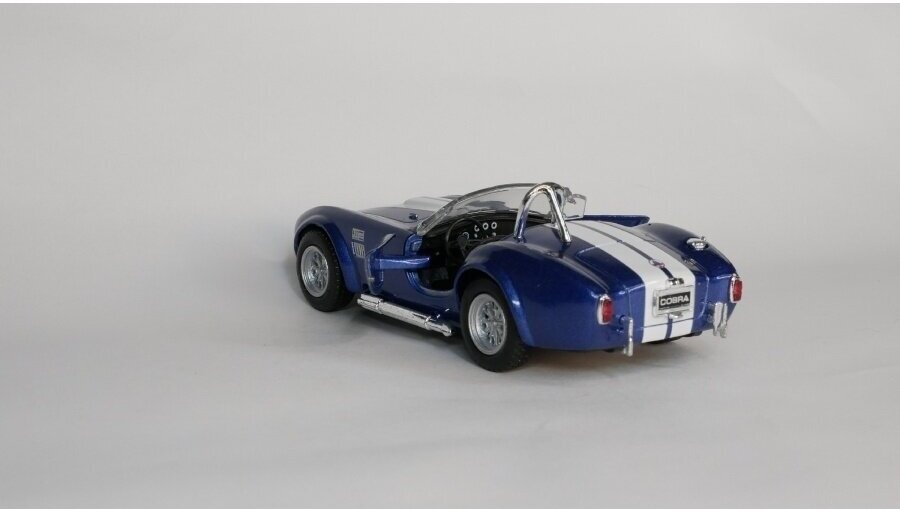 Машинка металлическая Kinsmart 1:32 "1965 Shelby Cobra 427 S/C" KT5322D инерционная / Синий - фотография № 19