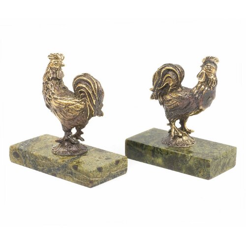 Бронзовая статуэтка Курочка с повернутой головой