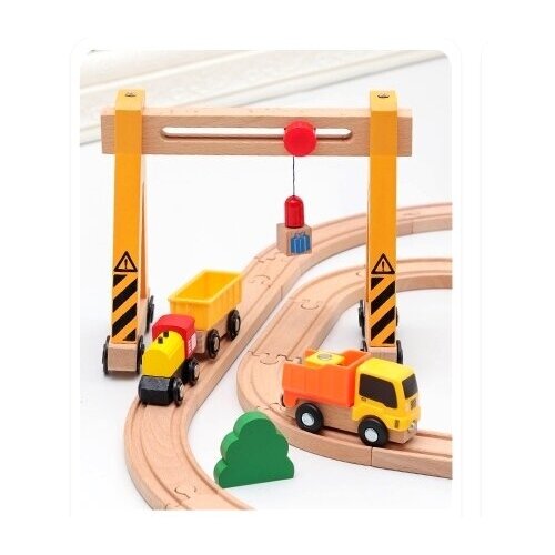 Деревянная железная дорога: кран мостовой портовый для поездов и электропоездов, элемент детской железной дороги
