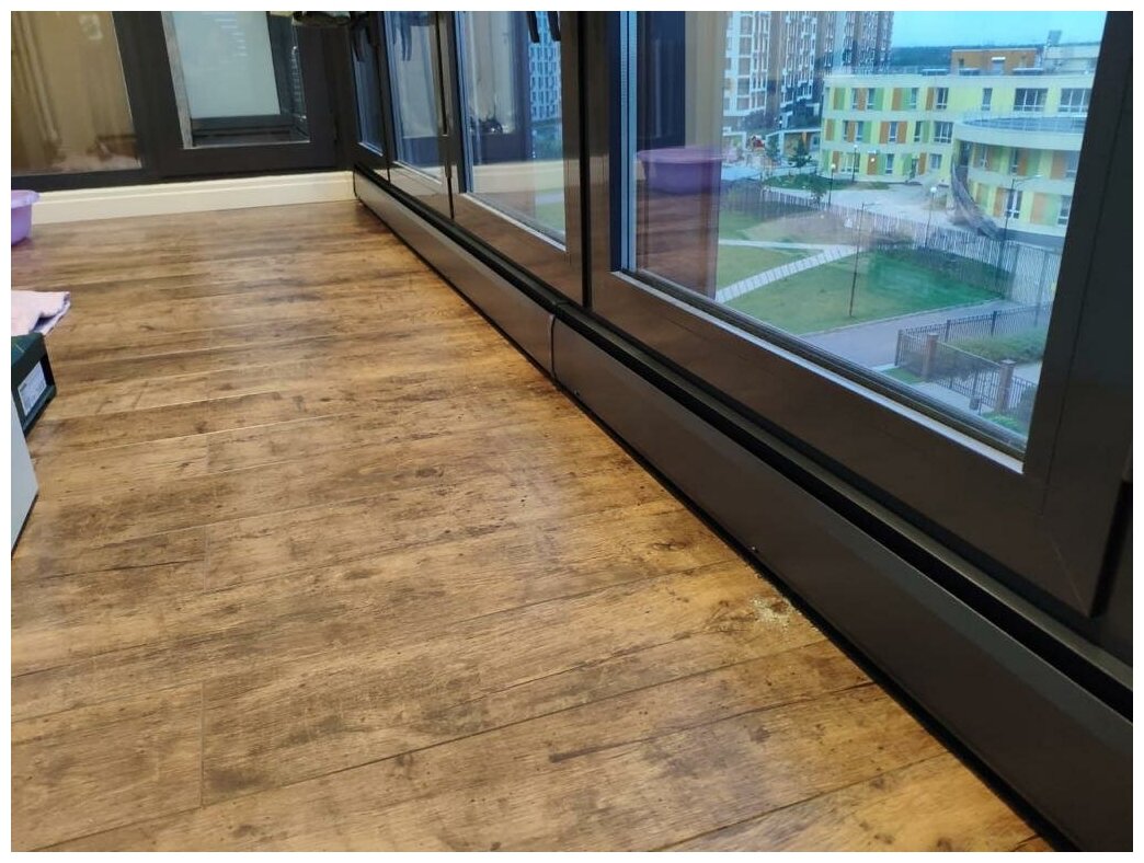 Плинтусный обогреватель Mr tektum MODUL 300 c наконечниками коричневый (1.1 п/м)