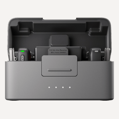Изображение товара Беспроводной микрофон DJI Mic Mini (2 передатчика + 1 ресивер + зарядный кейс)