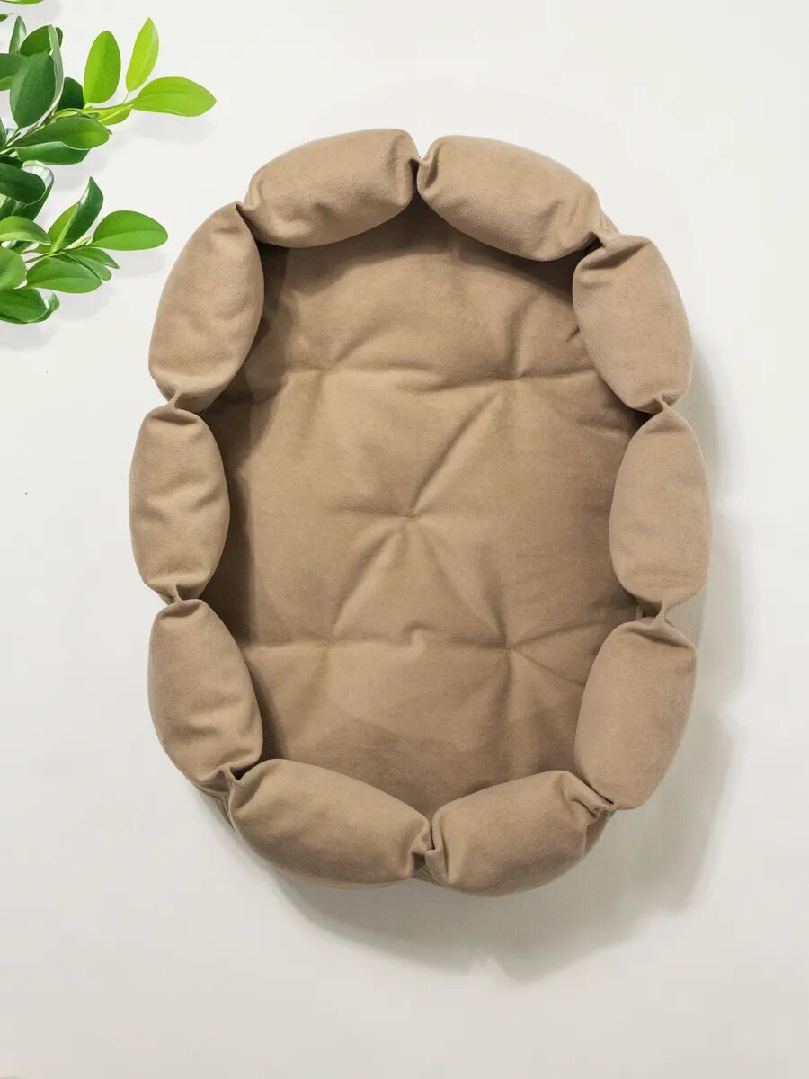 Изображение Овальная лежанка из велюра со съемной подушкой, для кошек и собак