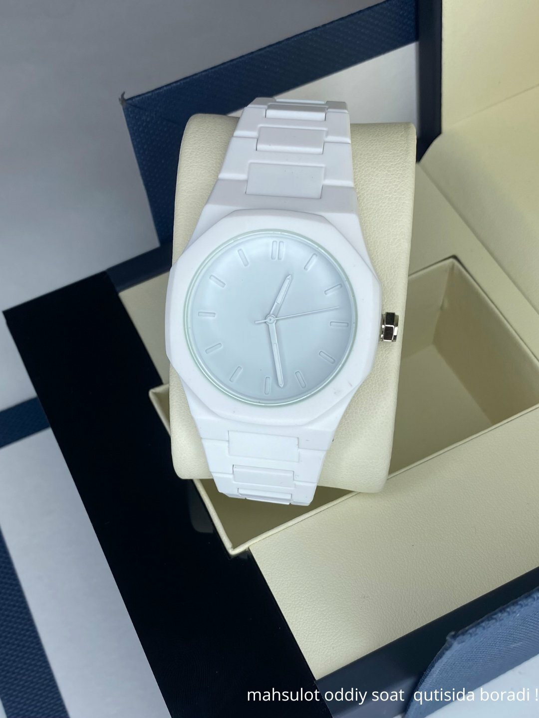 Наручные часы Classic, white