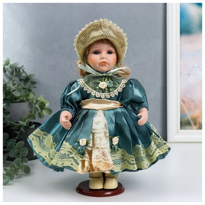 Sima-land Кукла коллекционная керамика "Танечка в платье цвета морской волны и чепчике" 30 см