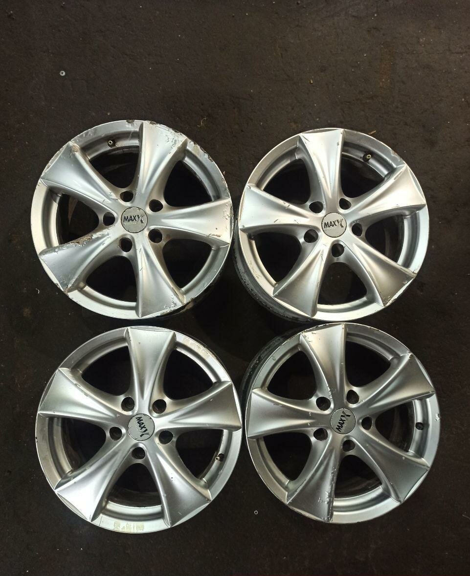 Колесные диски Replica 7xR16/5x114.3 72.6 Серебристый (Реплика)