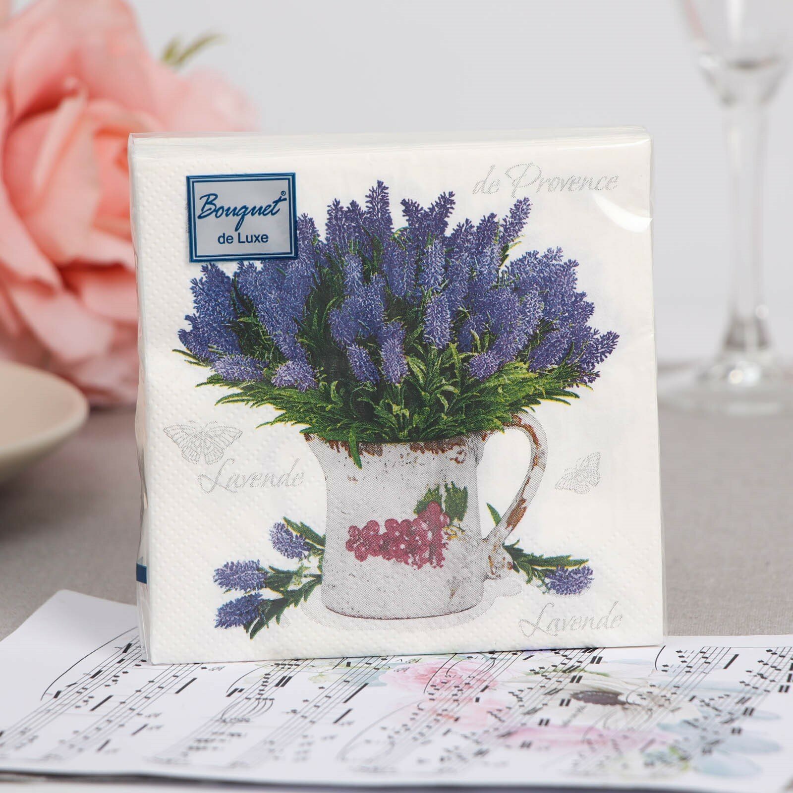 Салфетки бумажные BOUQUET de Luxe 25шт 3слоя Лаванда 24*24 см