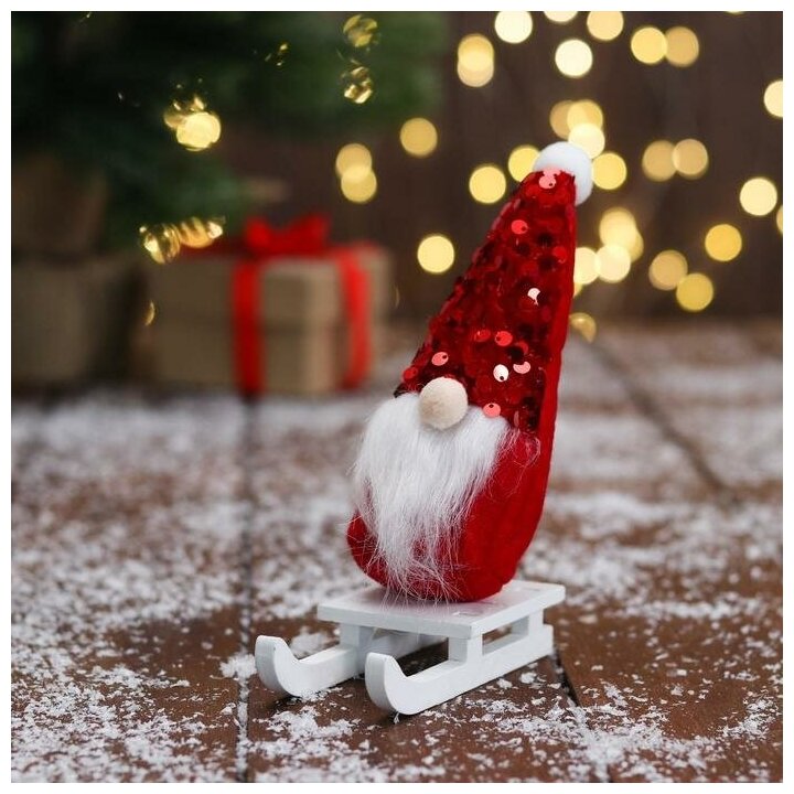 Зимнее волшебство Мягкая игрушка "Дед Мороз на санках" пайетки, 5х13 см, красный