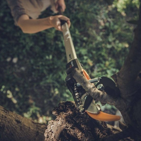 Универсальный сучкорез Fiskars PowerGear™ X UPX82