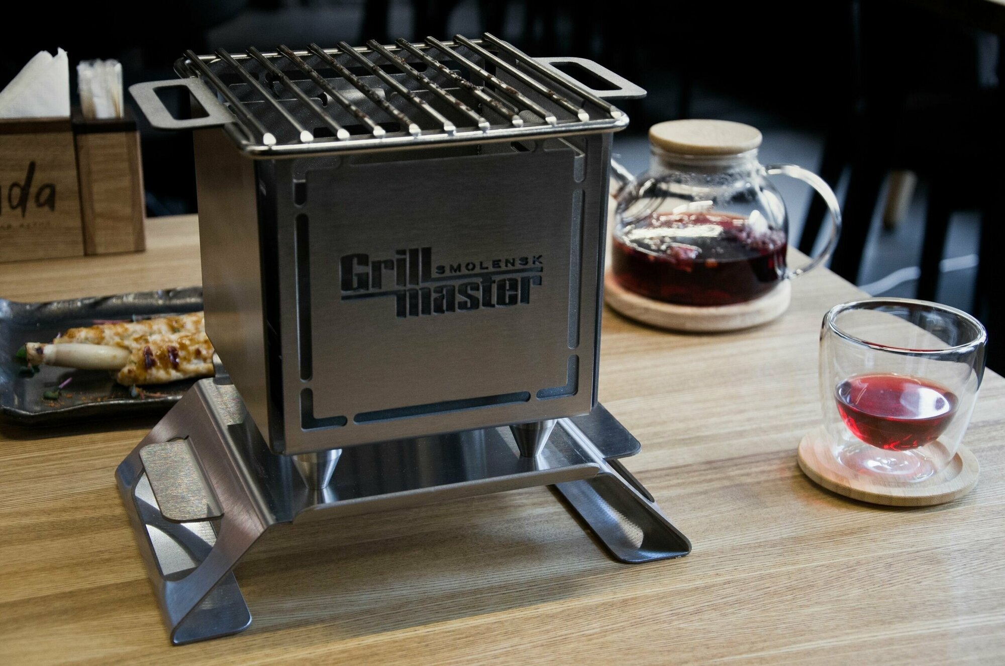 Мангал настольный угольный для бара кафе и ресторана HOT GRILL GM150 GRILL MASTER