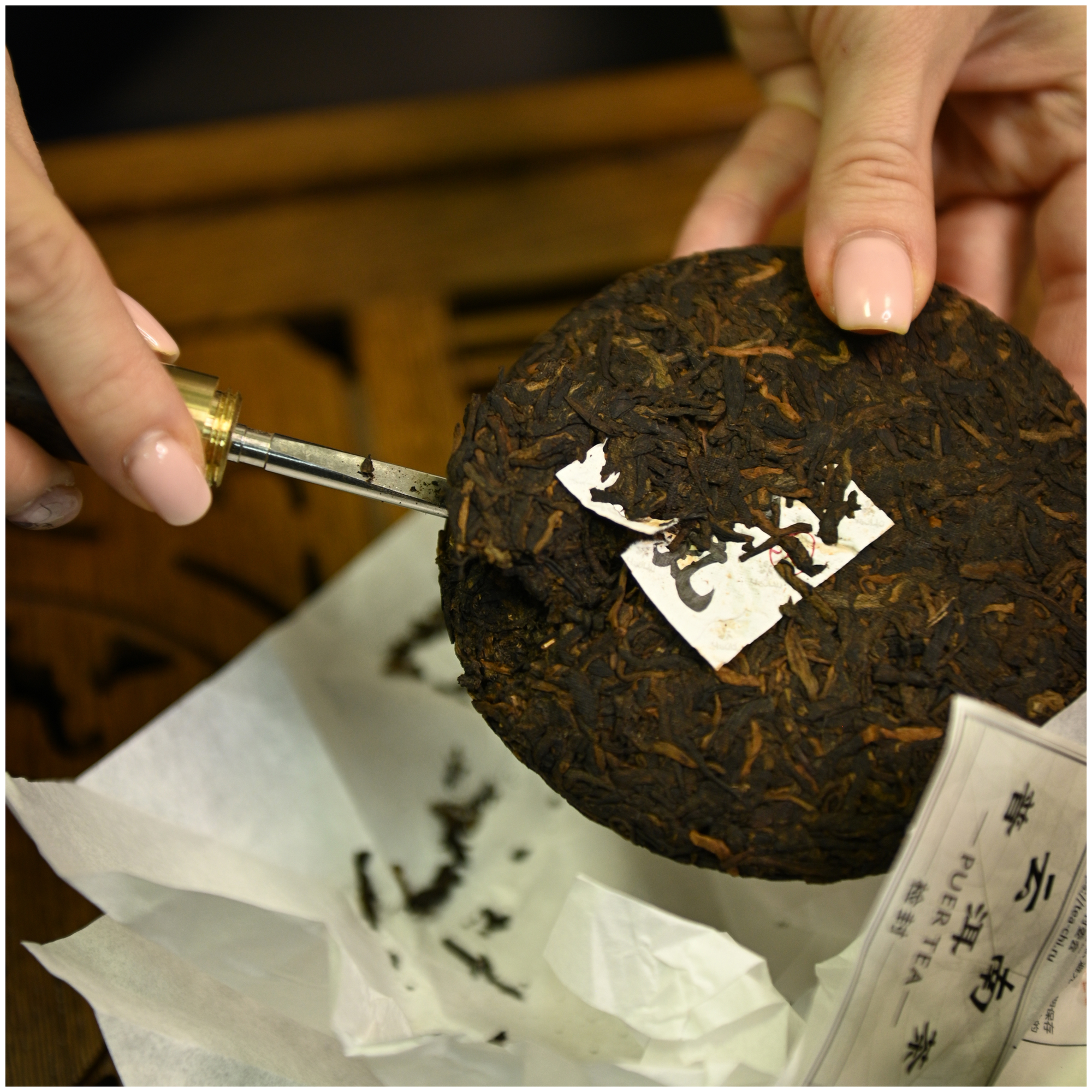 Китайский чай Пуэр Шу ЧА ЦИ 2шт по 100 гр / листовой прессованный блинчик - фотография № 5