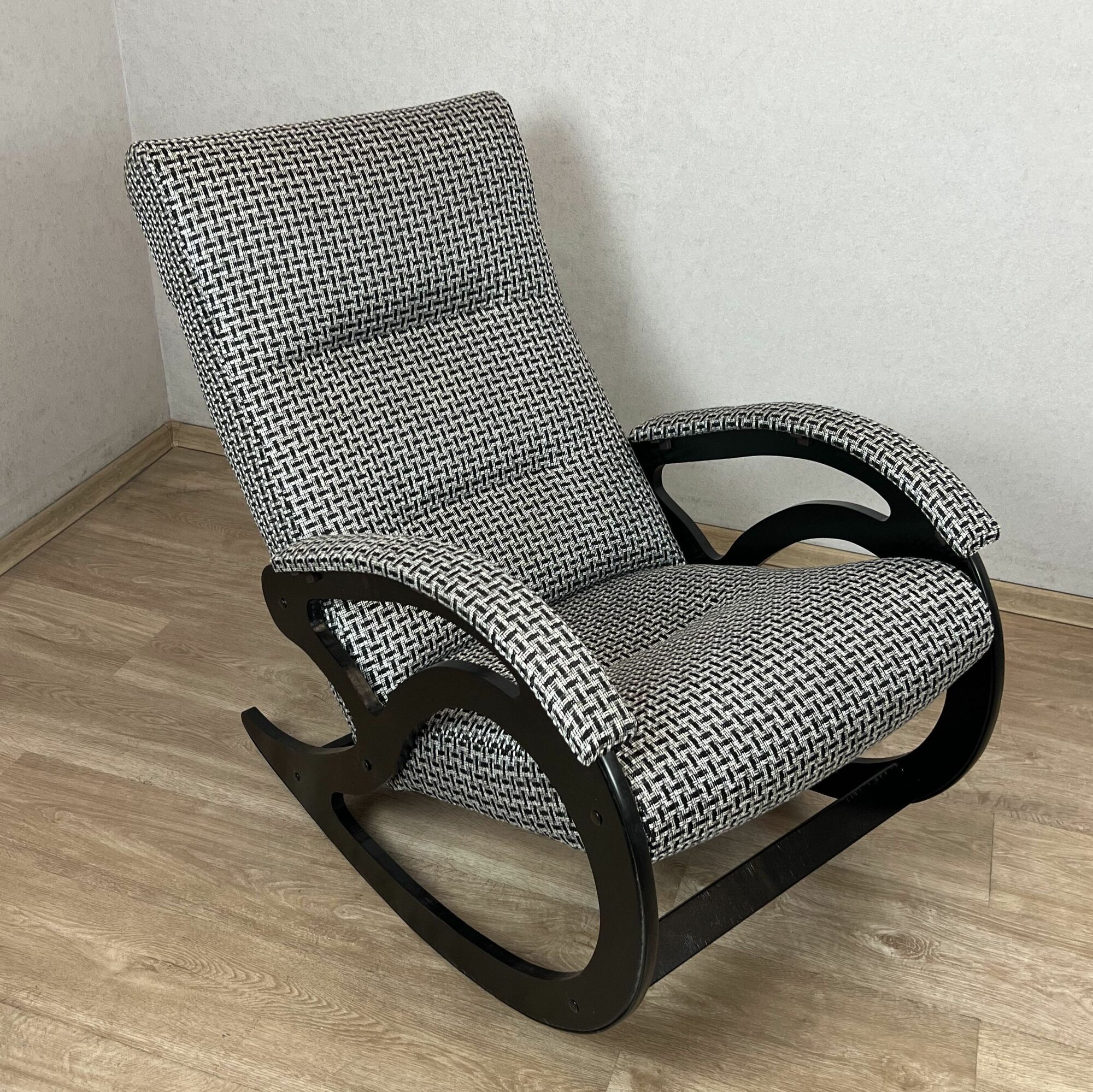 Кресло-качалка классическое "Классика" для дома и дачи, обивка из рогожки, цвет серый