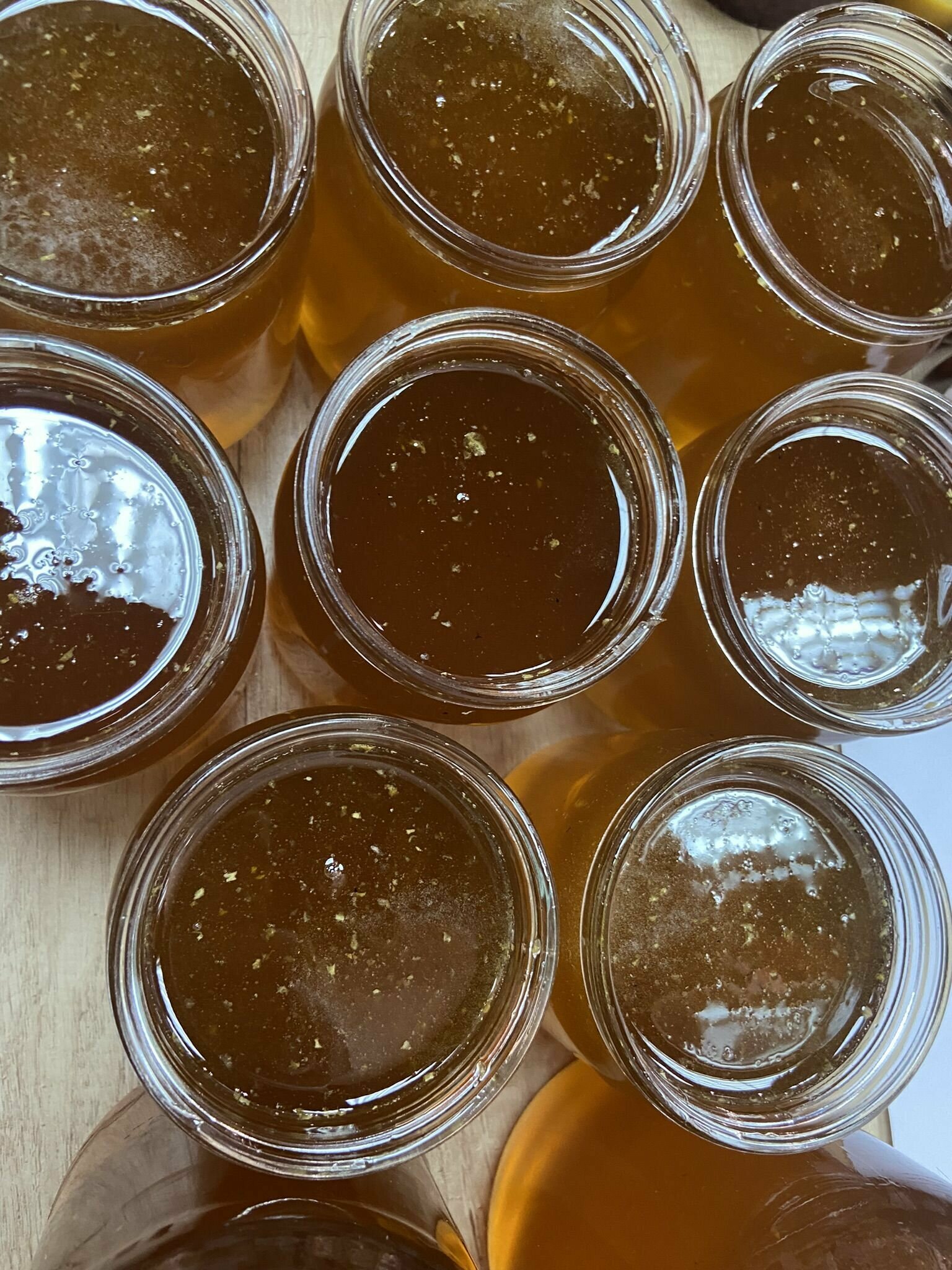 Мёд Лесной натуральный 2023 с пасеки Алтайского края ,1 литр (1,4 кг) - фотография № 3