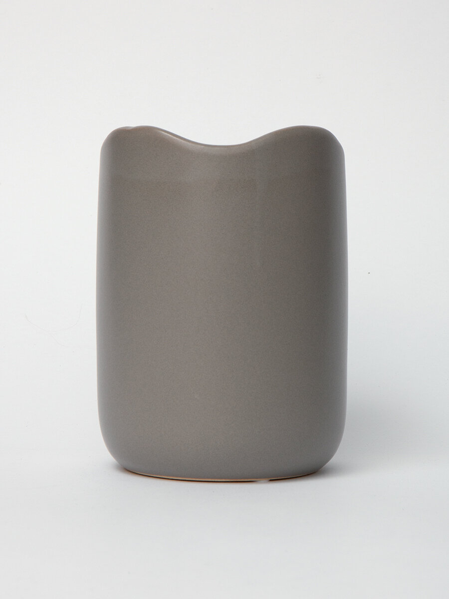 Ваза ISMAT, настольная, керамика, цвет серый, высота 18см, ширина 13,5см, 1шт — фото 1