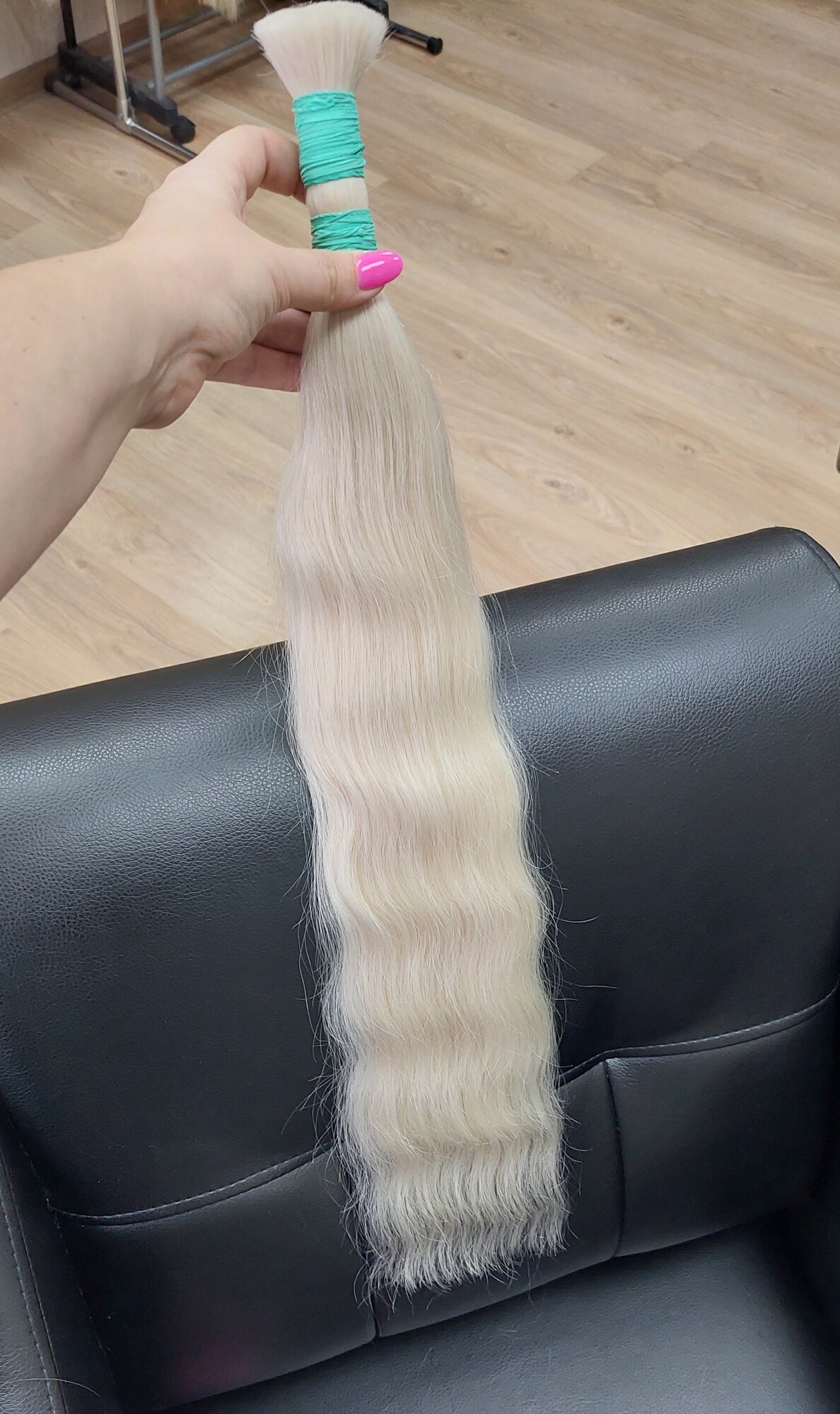 Волосы для наращивания 60см 100г , блонд , природная волна , премиум