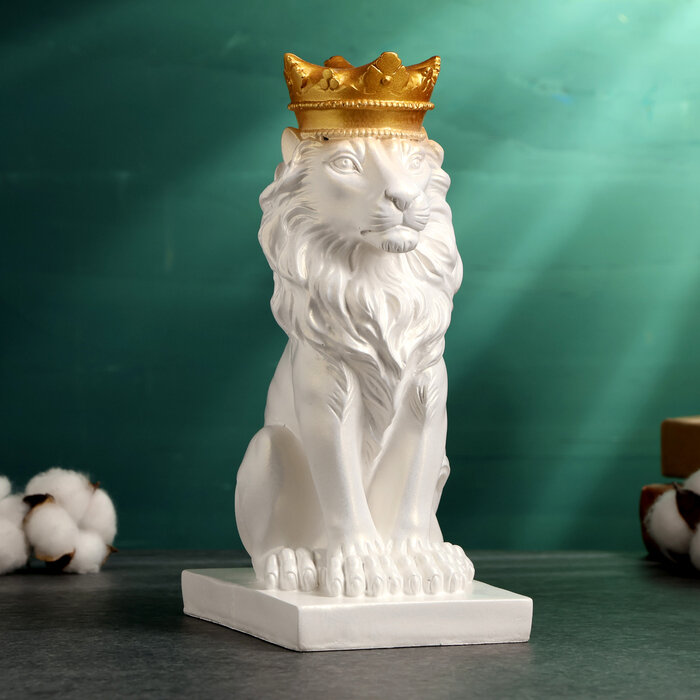 Копилка "Лев с короной" белый с золотой короной, 23см