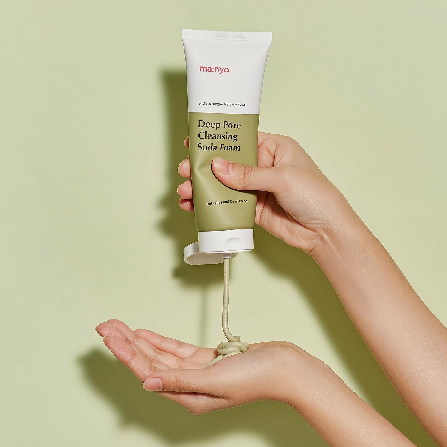 Manyo Factory Deep Pore Cleansing Soda Foam Пенка для умывания с содой и натуральными частицами, 150 мл — фото 1