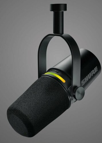 Изображение товара Студийный микрофон Shure MV7+, проводной, динамический, чёрный